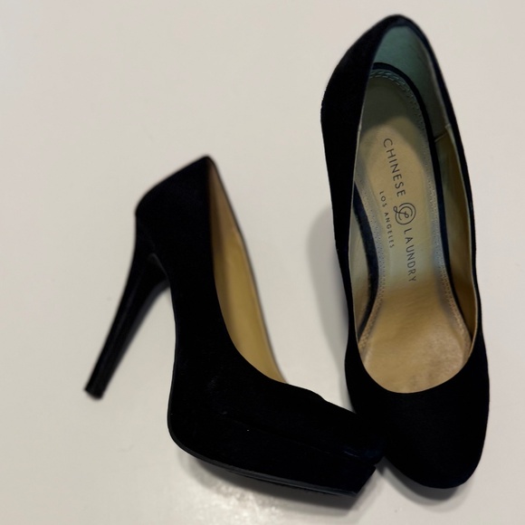 Chinese Laundry Shoes - Chinese Laundry Classic Black Heels - 7 - WORN ONCE